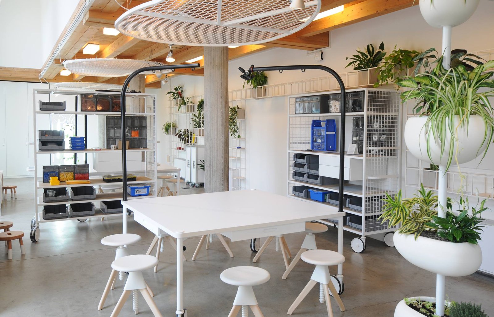 49759218_2363703350366848_9205500261324292096_o[1]